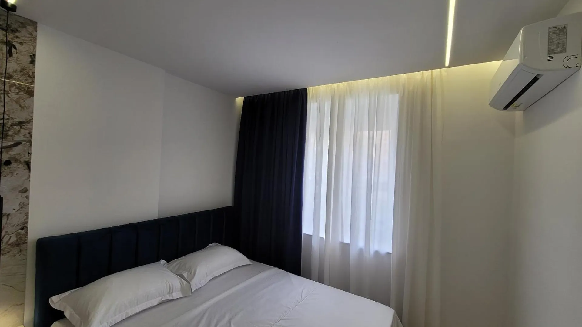 Aura Apartments Tirana 1